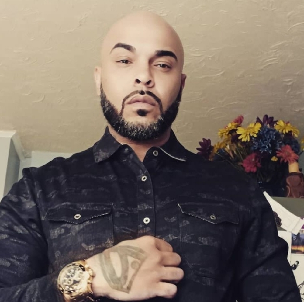 Meet your Posher, Rory - Picture 3 of 8